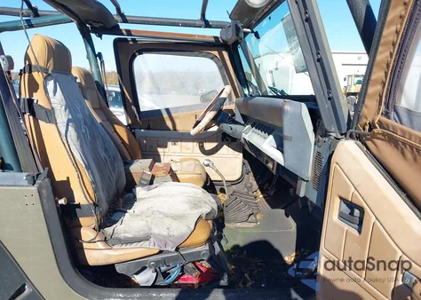 1992 Jeep Wrangler / Yj z USA, uszkodzony, nr VIN 2J4FY29S7NJ543564